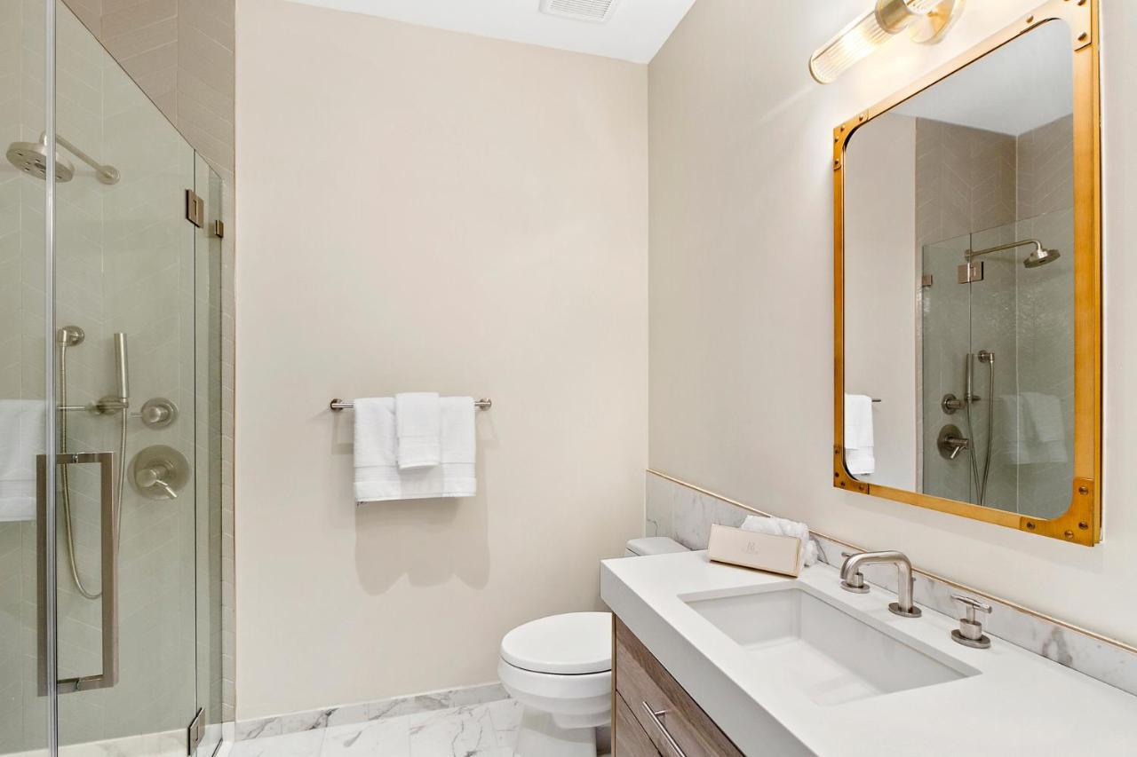 The Vanderbilt Hotel Suites ウェストバリー エクステリア 写真